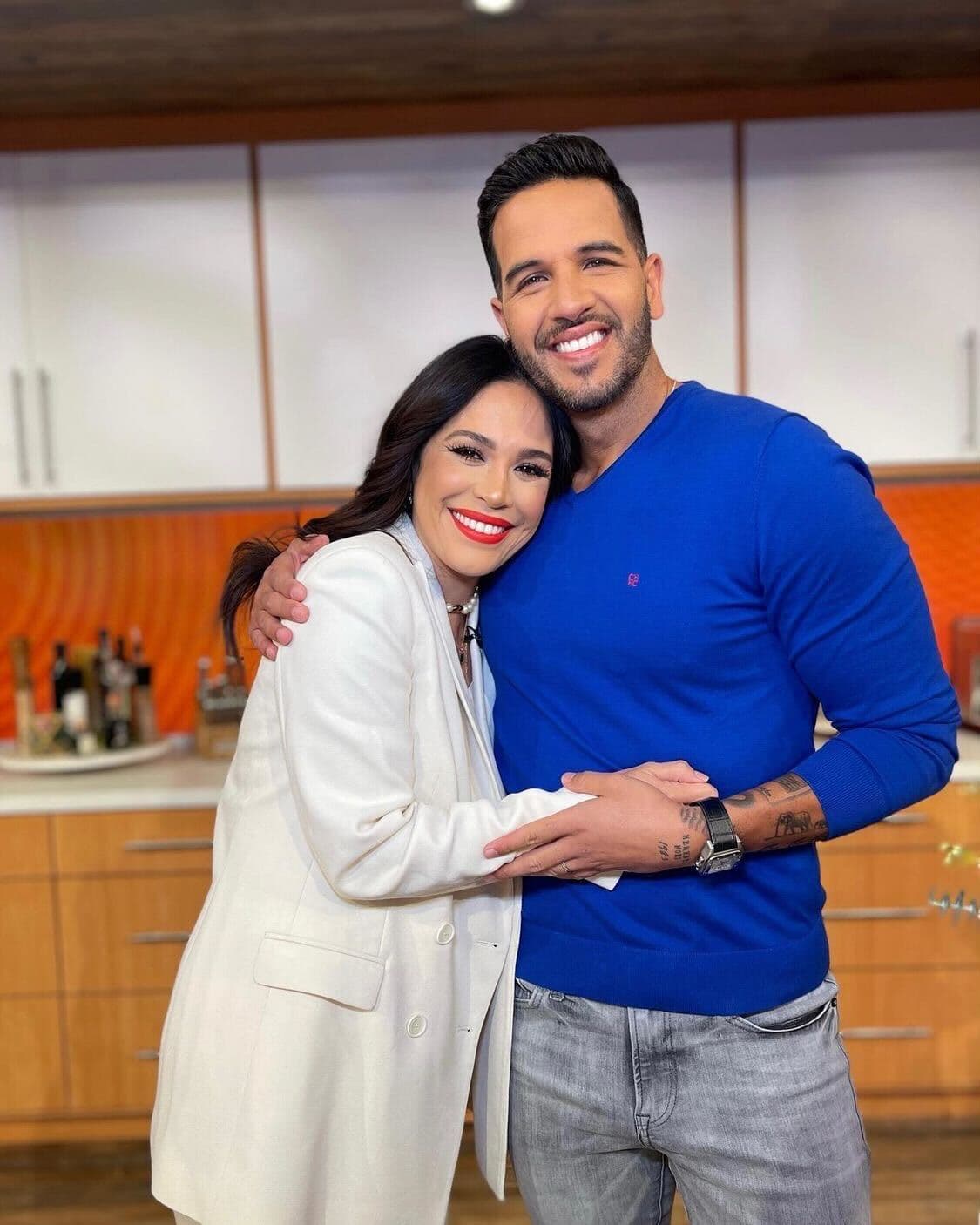 Así mismo lo hizo el chef Yisus, quien le dedicó un tierno mensaje en su Instagram: "¡Te celebro en nuestro lugar favorito! Que sean muchos más llenos de salud y en compañía familiar… TQM."