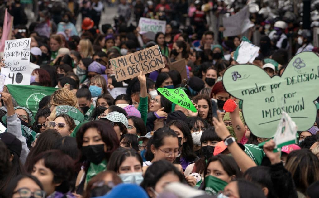 México despenaliza el aborto en todo el país y abre las puertas a la interrupción del embarazo en los centros de salud estatales 