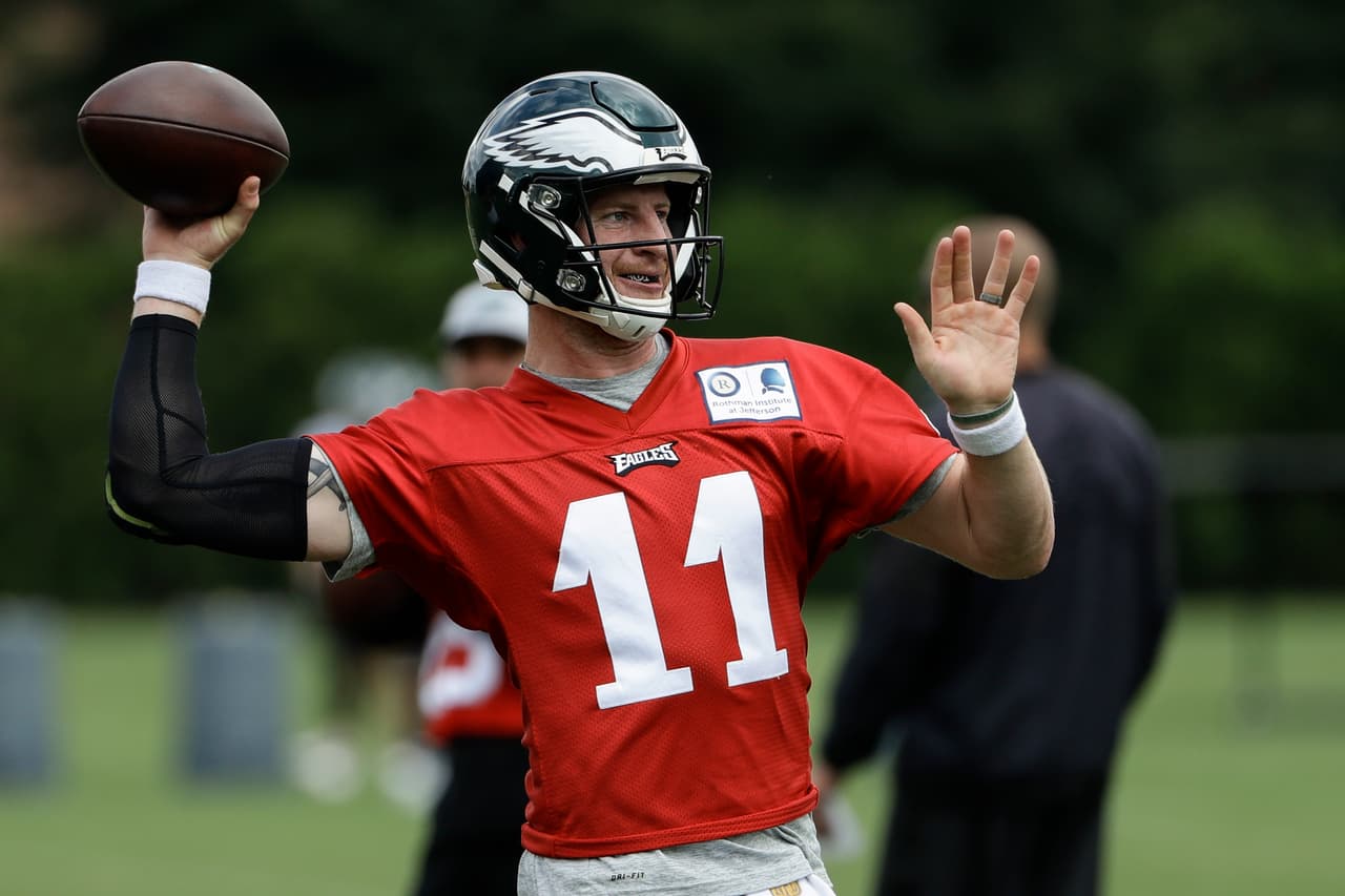 5) 
<b>Carson Wentz, Philadelphia Eagles</b>. Suponiendo que se reponga al 100% de su rotura de ligamentos, que acabó su 2017, tiene la materia prima para ser un quarterback top 5 en la siguiente década.