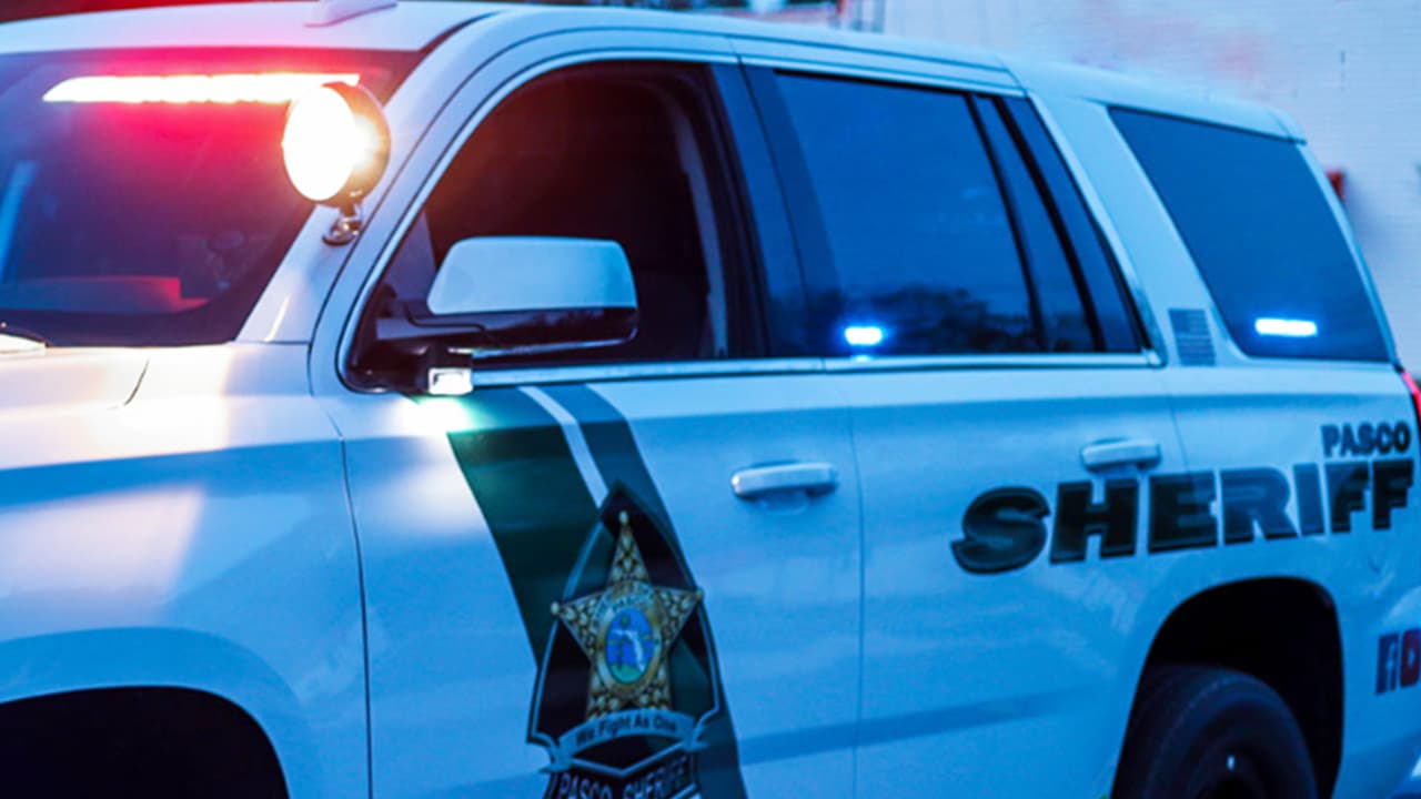 Asesinan a tiros a hombre armado que intentó entrar a un departamento en el condado Pasco