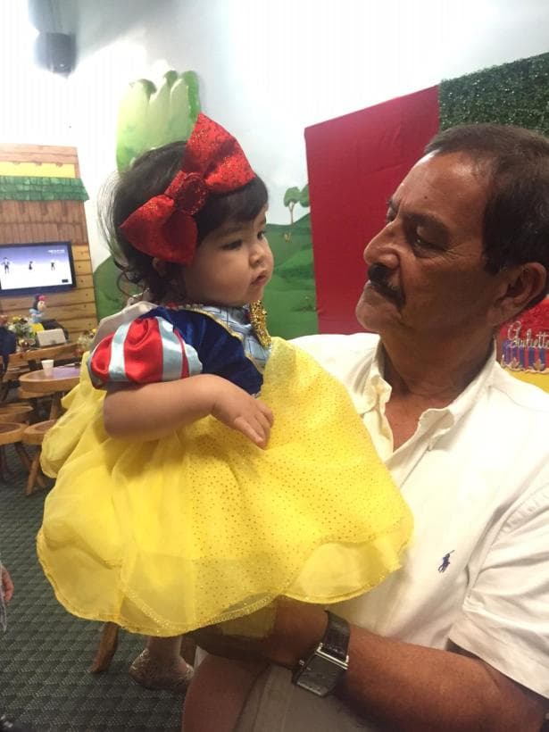 Las fiestas de cumpleaños de sus hijos siempre son un gran motivo para que sus papis la visiten y estén en acontecimientos tan felices para la familia que ha creado junto a su esposo, Luis Carlos Martínez.