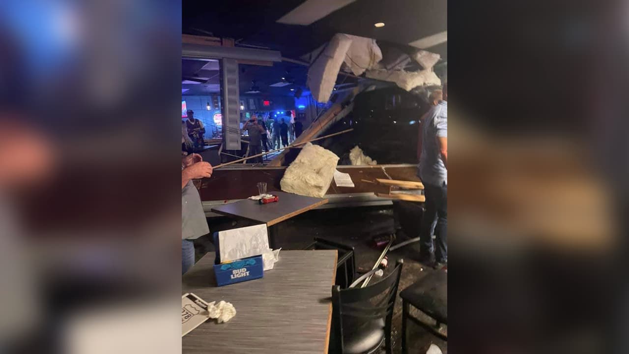 Morales sufrió heridas leves mientras estaba detenido, dijeron las autoridades. Fue llevado al hospital Paulding Wellstar antes de ser trasladado a la cárcel del condado de Paulding.