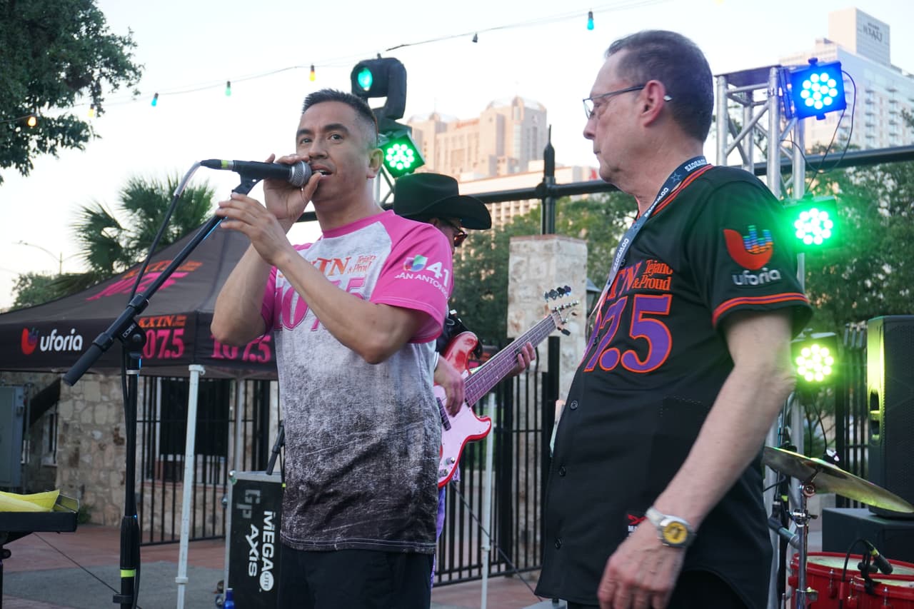 Ram Herrera, Los Banger Broz and Jorge Alejandro took the stage inside La Villita.