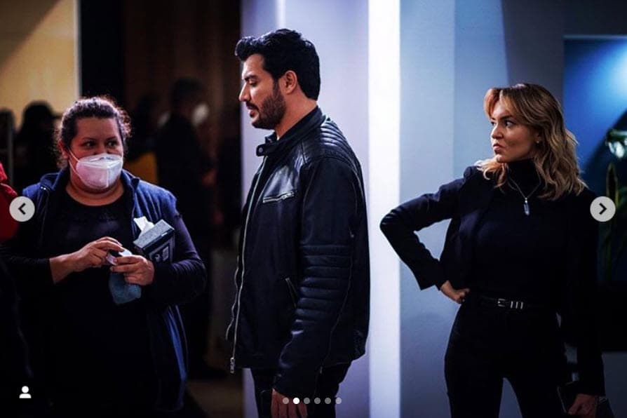 "Nuestra amistad crece con los años... hasta que llegó 
<b><a href="https://www.univision.com/shows/despierta-america/andres-palacios-quiere-mostrar-la-otra-cara-de-la-policia-con-su-personaje-en-imperio-de-mentiras-video?utm_campaign=Univision%20Famosos&utm_medium=social&utm_source=facebook&fbclid=IwAR1lQQFoDkXKSDe5G2pOEJbAqfCODajxNiykLZgS5LLC1-h6Tz3tJprzR-k" target="_blank">Andrés Palacios y nos separó</a></b>... aquí la evidencia... pero no hubo ojitos que la convencieran de cambiarme por él". 
<br>