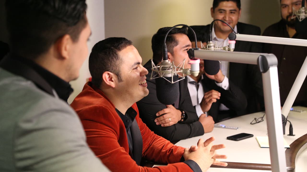 La grupacion regional approvecho para hablar de su nuevo sencillo.