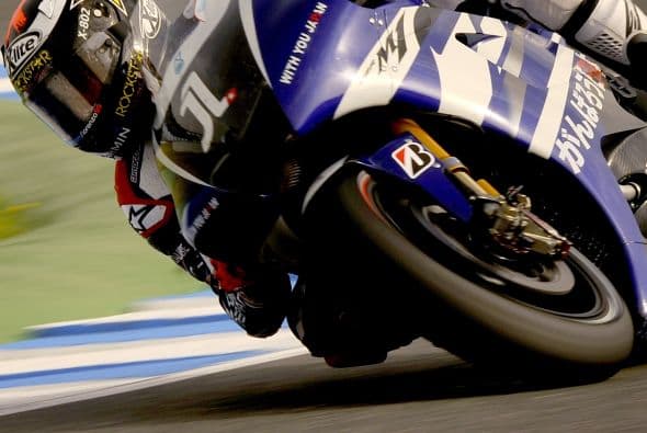 Según la Administración Nacional de Seguridad Vial, 1,483 vidas fueron salvadas por el uso de cascos en 2009. Por su parte, 732 vidas se habrían salvado si todos los conductores y pasajeros hubieran llevado cascos.