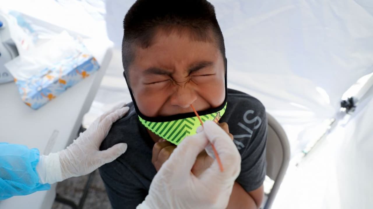 Ofrecen pruebas de coronavirus gratis solo para niños en la ciudad de Miami