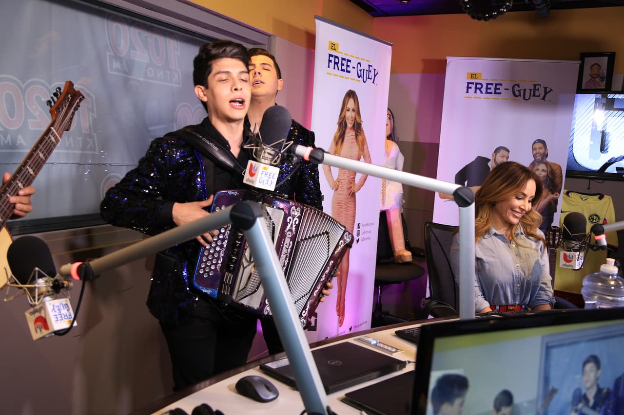 Sin embargo, también nos dimos cuenta que sus hijos heredaron el don de cantar.