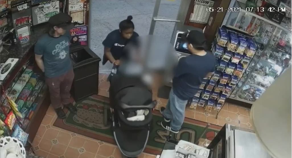 Arrestan a una mujer por abandonar a su bebé de 7 meses en una tienda