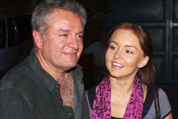 Su amor se acabó en el año 2013 y el productor no habló mucho sobre su ruptura, sólo se limitó a decir: "Las cosas buenas hay que guardarlas; las malas, desecharlas" a la revista 
<b><a href="http://us.hola.com/">Hola!</a></b>