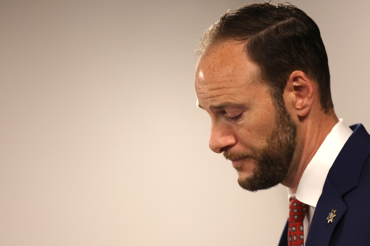 Chesa Boudin no buscará recuperar su cargo como fiscal de San Francisco al menos durante este año 