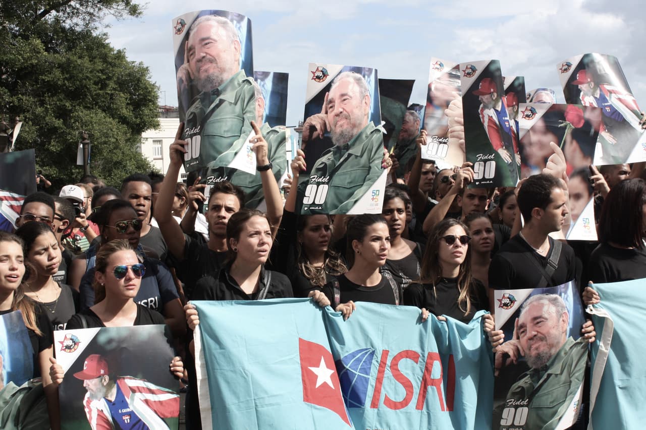 En la Universidad de La Habana, estudiantes y profesores se congregaron a recordar a Fidel Castro.