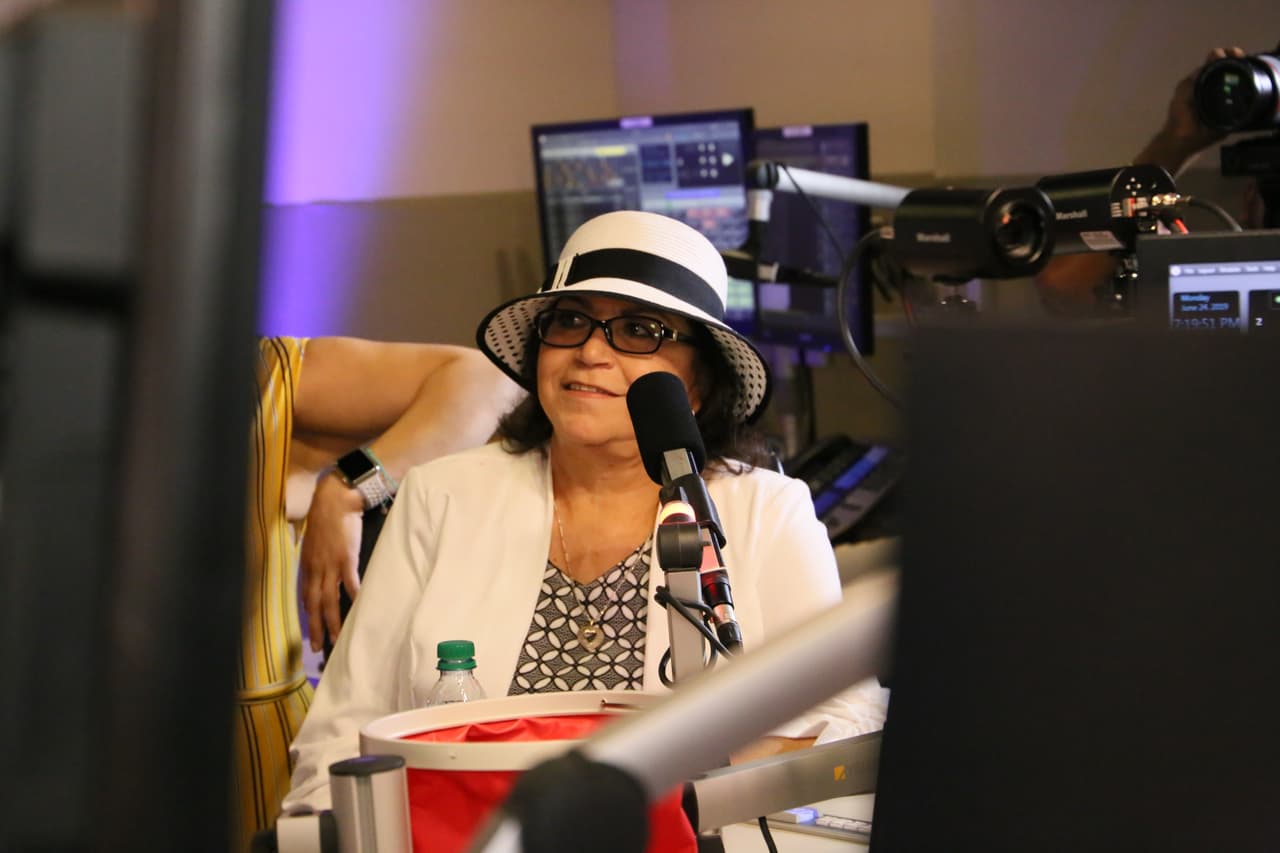 <b>Doña Rosa</b> no podría estar más orgullosa de su hija, que siete años después de su muerte, sigue siendo un referente en la música mexicana.