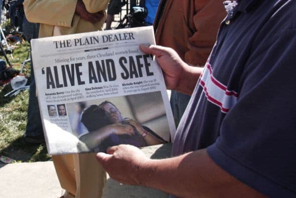 Berry confirmó a la policía que ella es la mujer desaparecida, y que dentro de la casa hay más personas privadas de la libertad. Finalmente todos fueron liberados.