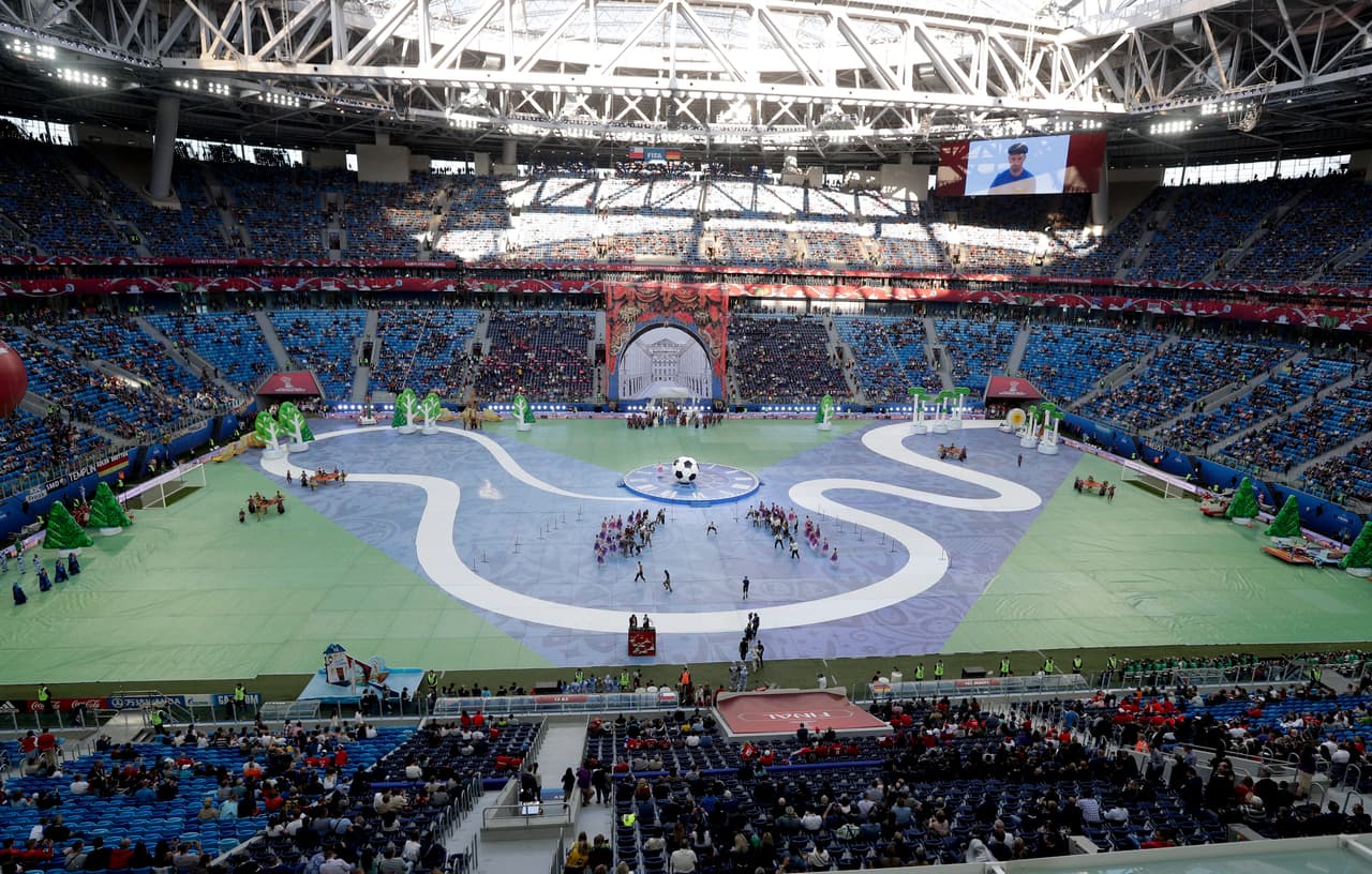 La ceremonia mostró la grandeza de Rusia como anfitrión del evento y del próximo mundial, en 2018.