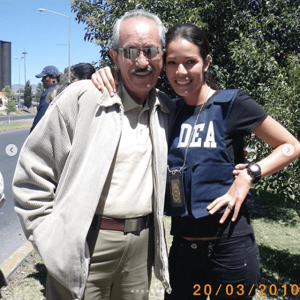 "Hoy me despido solo de tu cuerpo, pero no de tu alma, que vivirá en mi corazón los años que me queden de vida y después, cuando nos volvamos a encontrar, por toda la eternidad […] Te amo. Ya estás en casa. Volviste a la unidad. Descansa en paz papito", concluyó la también actriz.