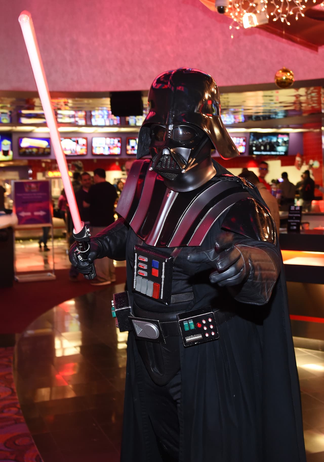 ¡Este seguidor de Star wars sí que se esmeró en su disfraz!