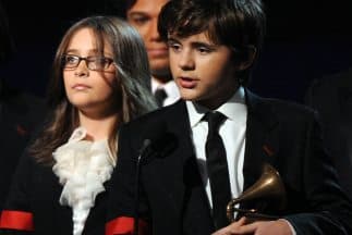 En 1997, 'El Rey del Pop' se convirtió en padre con el nacimiento de Michael Joseph Jackson Jr, le siguieron Paris Michael Katherine Jackson en 1998, así como Prince Michael Jackson II en 2002.