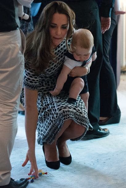 Incluso en las giras oficiales, pues se sabe que aunque no lo llevarán a los siguientes actos públicos en Nueva Zelanda, han programado sus actividades de manera que puedan volver pronto a su residencia para pasar la tarde con su pequeñito.