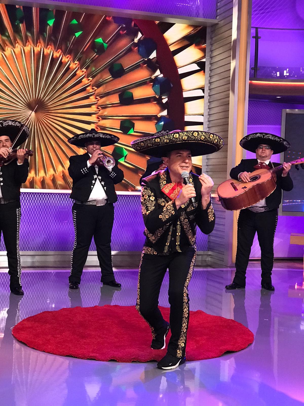 La interpretación de Calderón fue la más apaludida de la mañana. Sin duda, el también arquitecto mexicano se ganó la simpatía del jurado y el público.