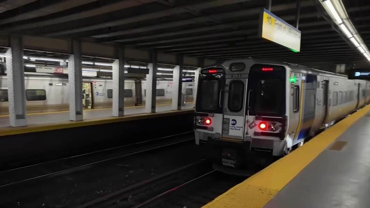 Crece tensión en Long Island por posible huelga que podría paralizar el LIRR