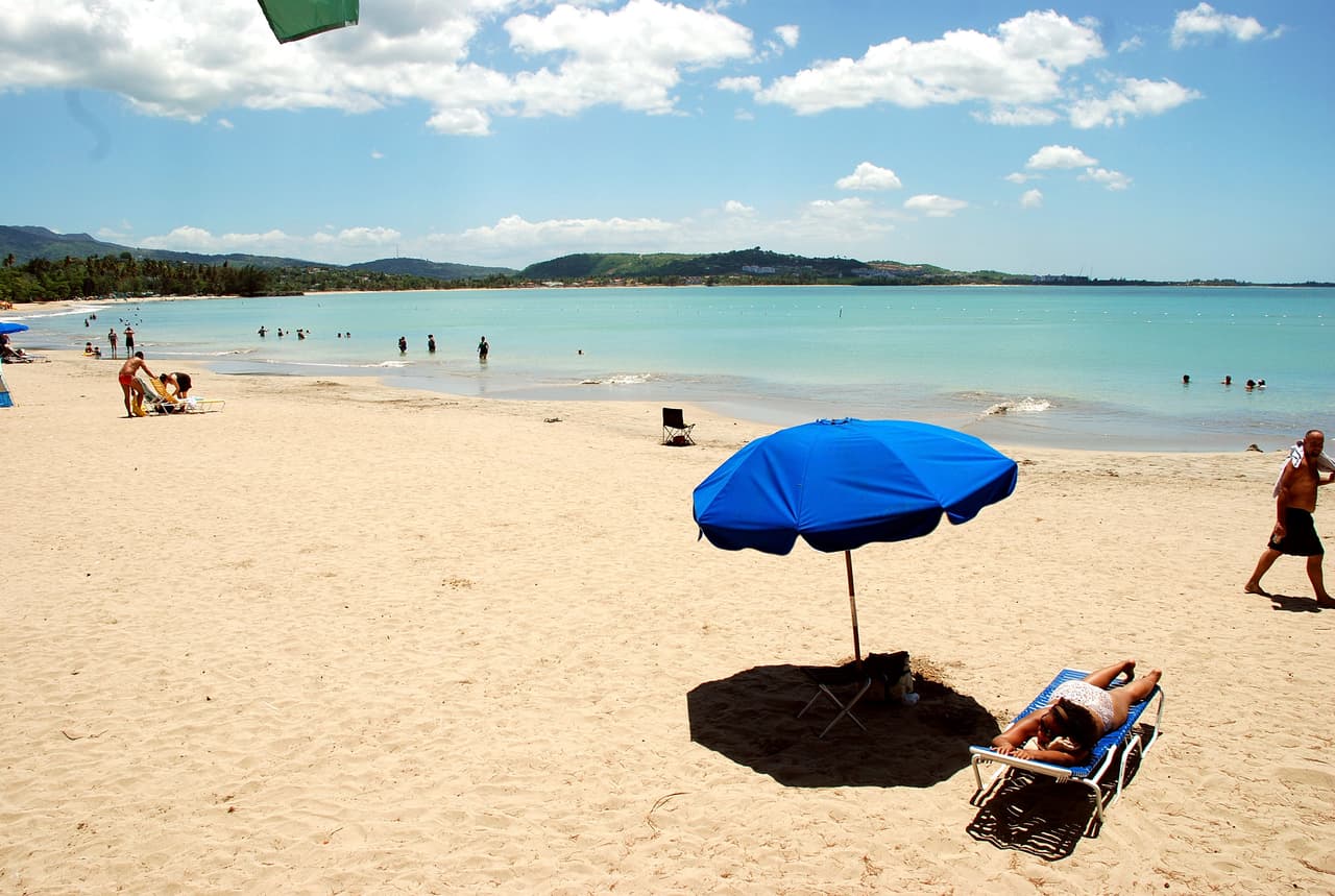 18 populares playas en Puerto Rico no están aptas para bañistas