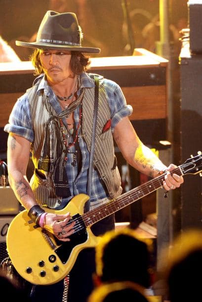 Depp es el único actor en protagonizar tres películas que han ganado más de $1 mil millones a nivel mundial.