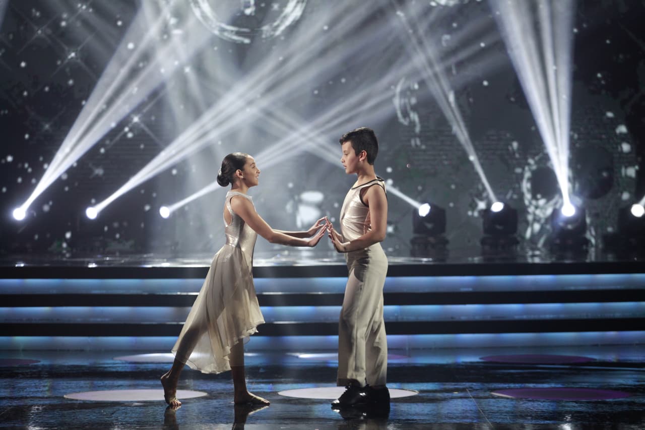 Una vez como pareja, Sara y Yamil impactaron por primera vez a los jueces.