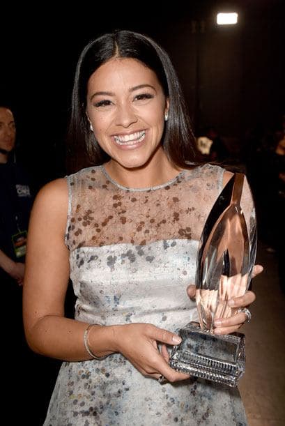 Gina Rodriguez estaba extasiada con el triunfo de 'Jane the Virgin'.