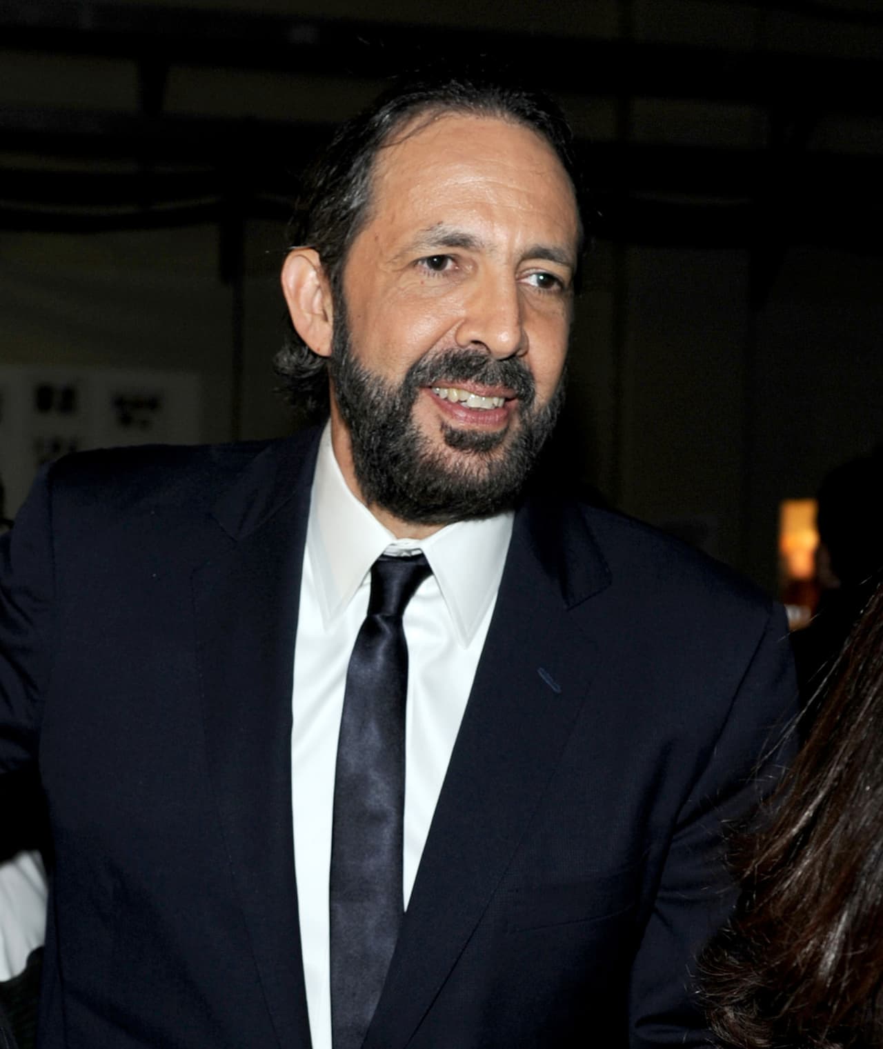 Y gracias a la firma de este contrato, la música de Juan Luis dio un giro inesperado, pues a partir de ese momento se dedicó a interpretar temas tropicales.