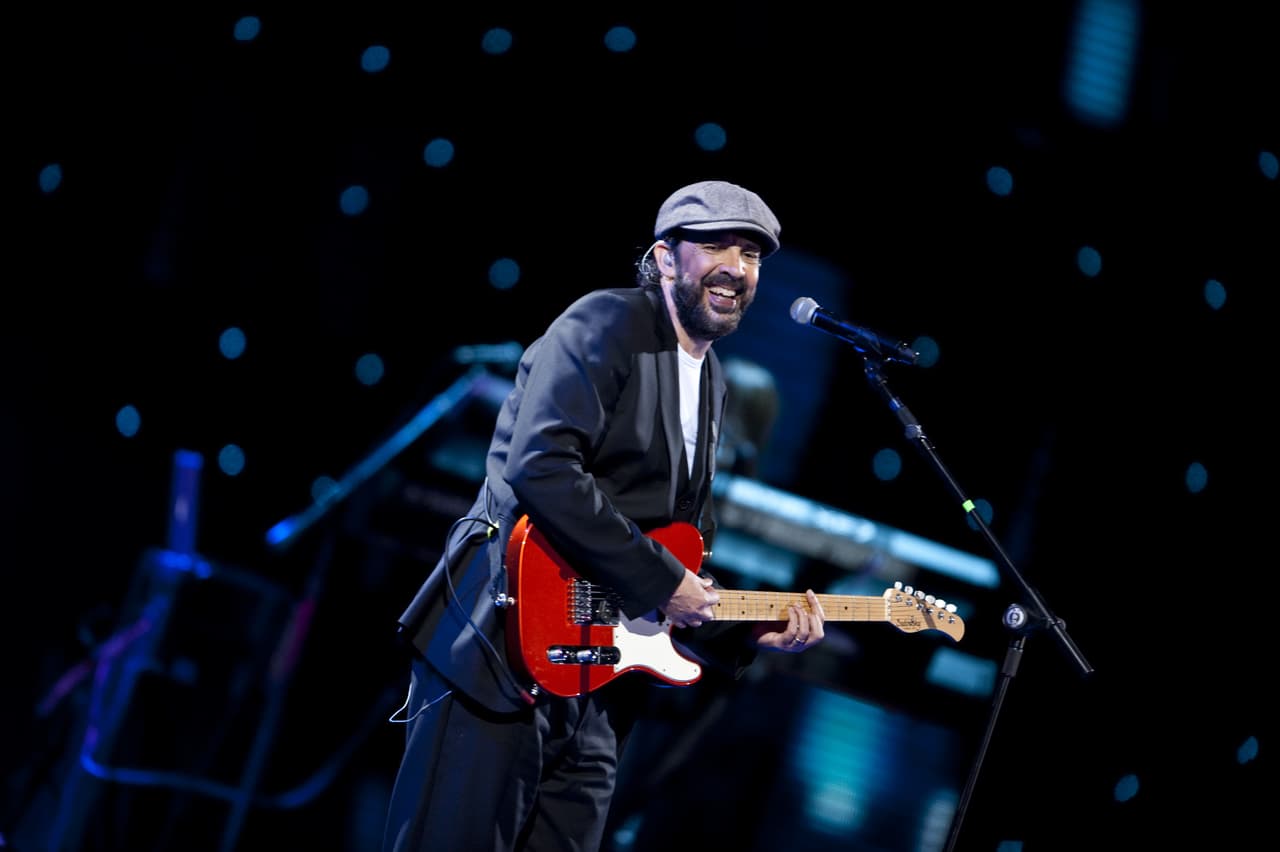 Al hablar de la música que le llama la atención, Juan Luis Guerra dijo: “Rosalía es una de las artistas a las que más admiro, tiene muchísimo talento”.