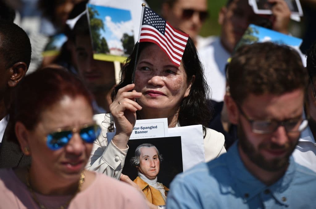 La mayor cifra en una década: EEUU registra récord de personas nacionalizadas en 2021