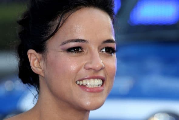 Michelle Rodriguez: Hija de padre puertorriqueño y madre dominicana, saltó a la fama por su intervención en su película debut, "Girlfight" (2000). Gracias a este papel ganó el importante premio de la crítica americana National Board of Review a la mejor actriz revelación.