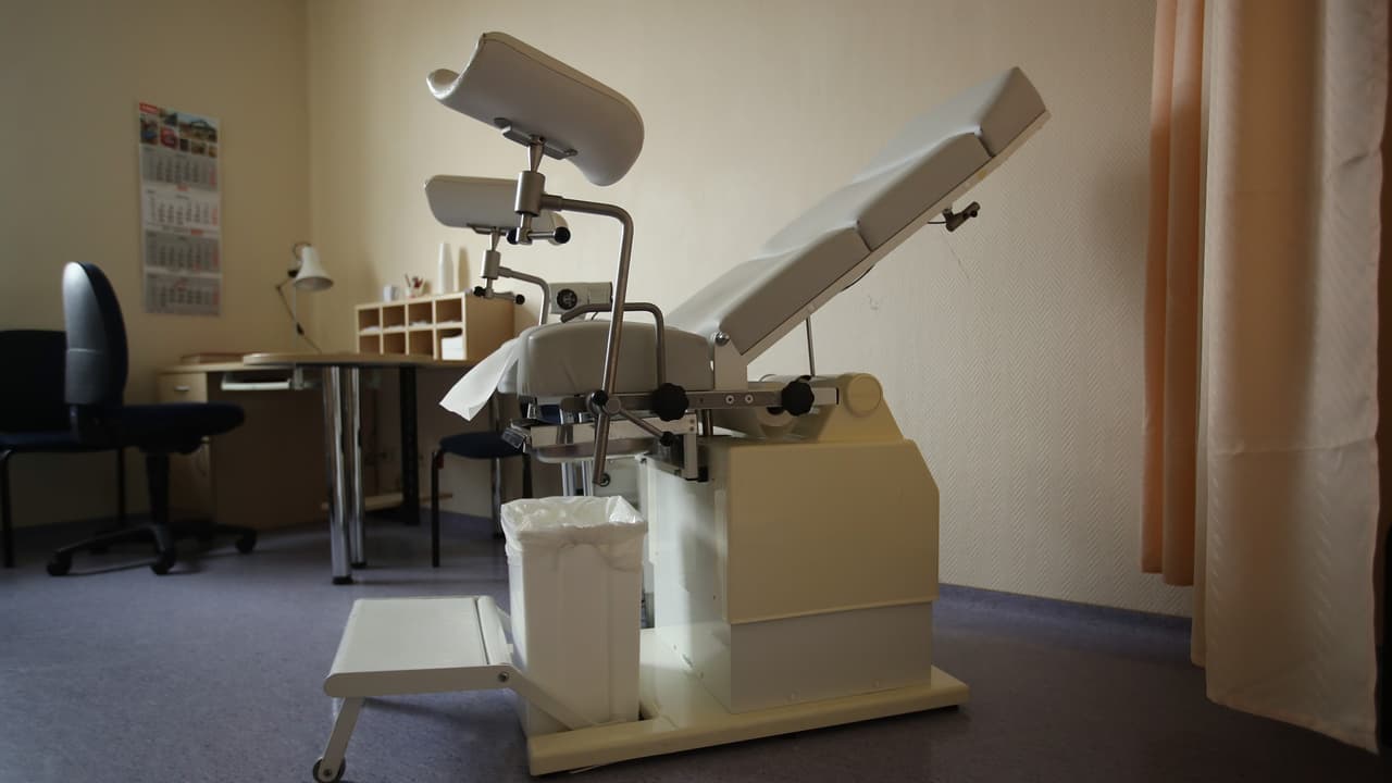 Gobernador de California firma un paquete de leyes a favor del aborto y protege este derecho de las mujeres