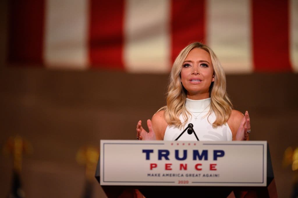 Secretaria de prensa de la Casa Blanca, Kayleigh McEnany.