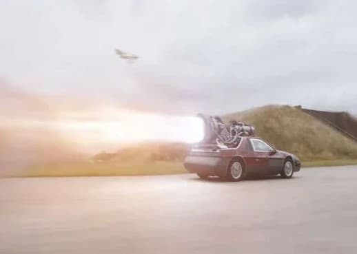 <h3 class="cms-H3-H3"><b>Pontiac Fiero</b></h3>
<br>
<br>Rápido y Furioso 9 de nuevo pondrá a prueba (o invalidará) las leyes de la física. Esta vez con un 
<b>Pontiac Fiero</b> al que le fue incorporado un cohete que al parecer pretenden enviar al espacio. Sí, así como lo leen, pero recordemos que en esta saga es normal convertir lo imposible en maniobras cotidianas.