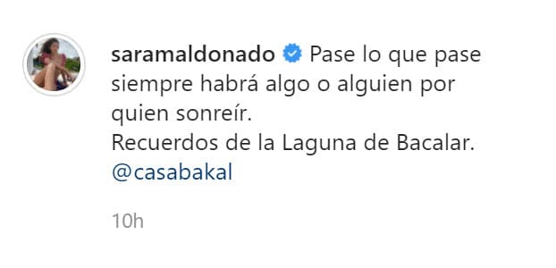 "Pase lo que pase,
<b><a href="https://www.instagram.com/p/CIPZHm1FUmi/" target="_blank">siempre habrá algo o alguien por quién sonreír</a></b>. Recuerdos de la Laguna de Bacalar", escribió.
<br>