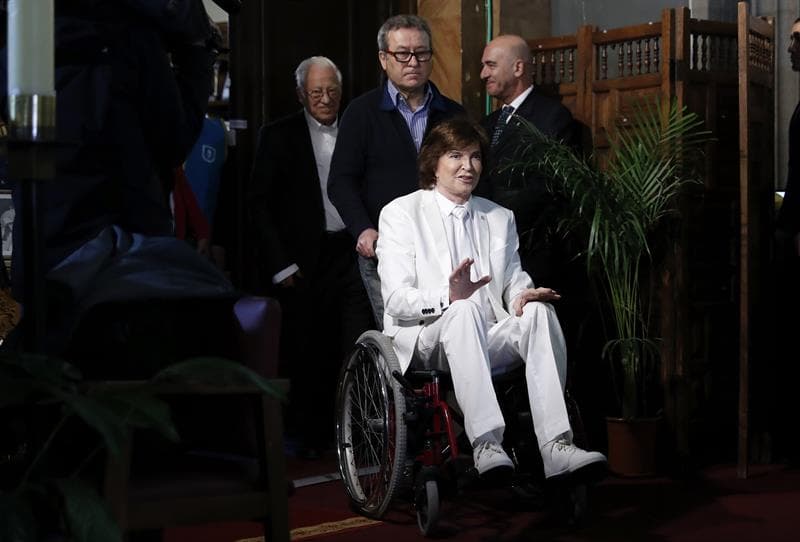 Entre los éxitos que tuvo a lo largo de los años fue su interpretación de Jesús en la ópera rock 'Jesucristo Súper Estrella' de 1975.
<br>