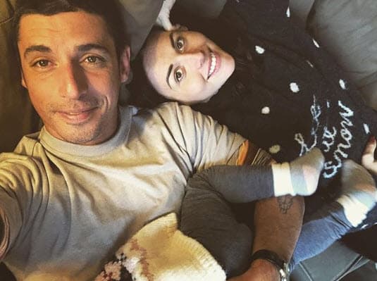 Alberto Guerra lleva cinco años de casado con la protagonista de 'Mi marido tiene más familia'.