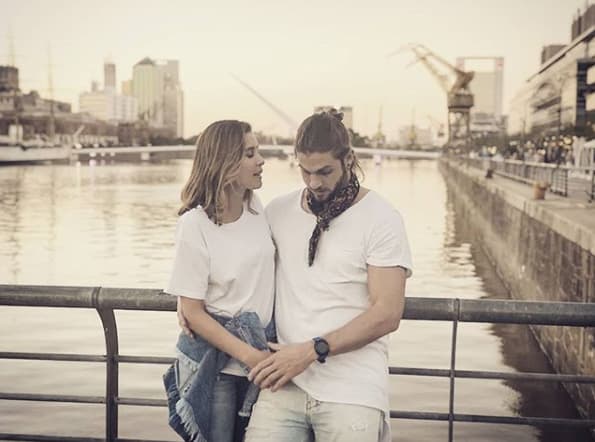 Paulina se ha integrado a la familia de Pancheri y lo acompaña en sus viajes cuando se lo permiten sus compromisos de trabajo.