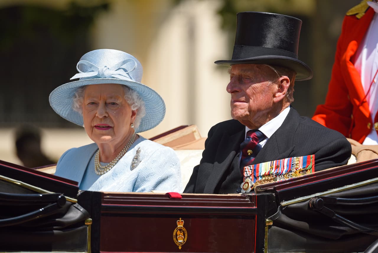 La autora de 'Prince Philip Revealed: a Man of his Century' y editora de la revista 'Majesty', Ingrid Seward, asegura que "mientras que a los (nietos) mayores se les veía con menos frecuencia, esta niña estaba allí todos los fines de semana".