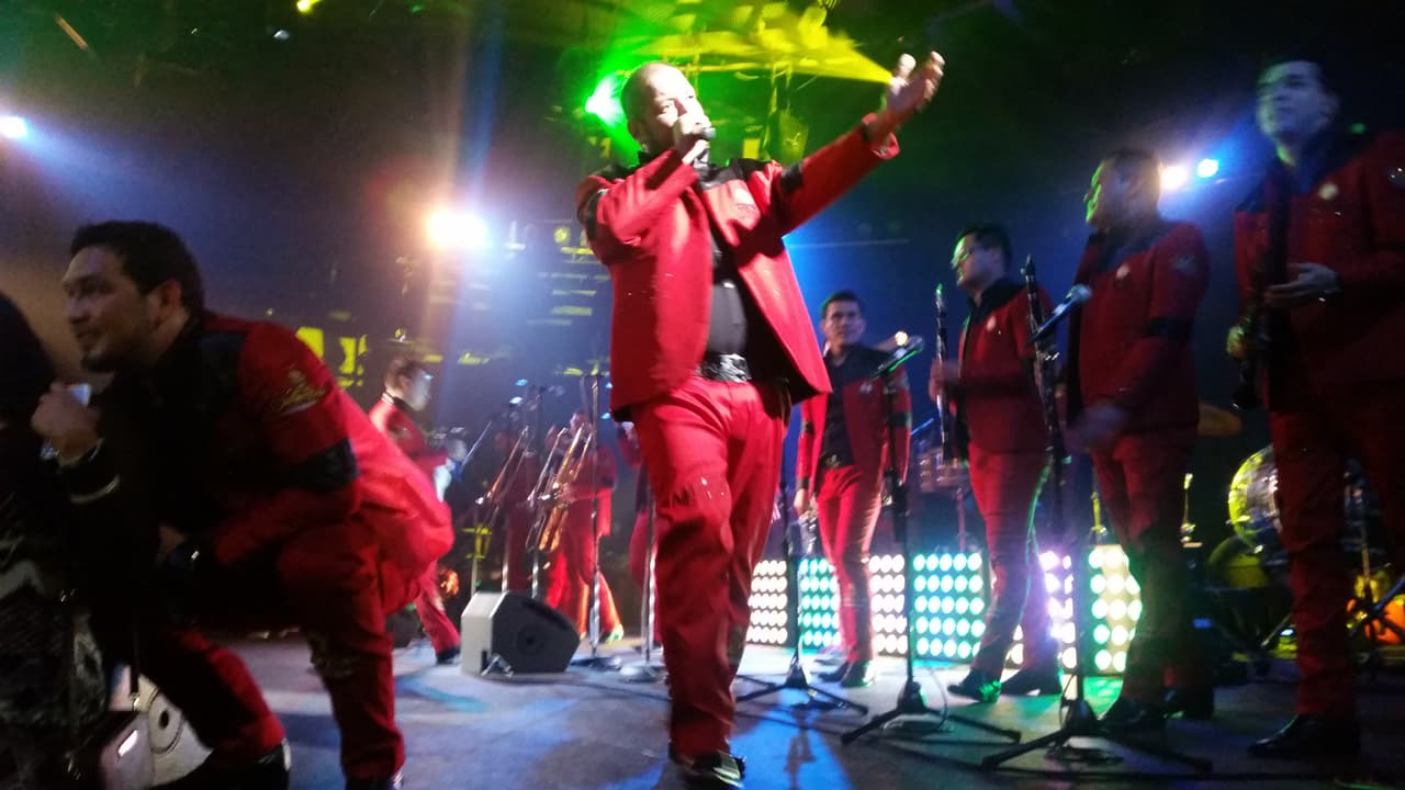 Desde Guamuchil, Sinaloa presentado todos sus éxitos como “Bonito y Bello”, y “Se va muriendo mi alma”, la Séptima Banda prendió a todo el público en Celebrity Theater en el Concierto Privado de la 105.9 y Univisión Arizona.