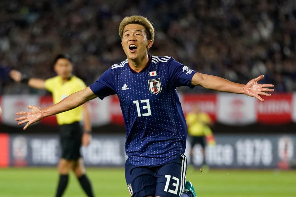 <b>5 - Kensuke Nagai - FC Tokyo </b>- El delantero japonés del FC Tokyo nos demuestra que la edad no cuenta en el FIFA y con sus 31 años se queda con el quinto puesto al poseer una media de 69 y una velocidad de 95.
<br>
