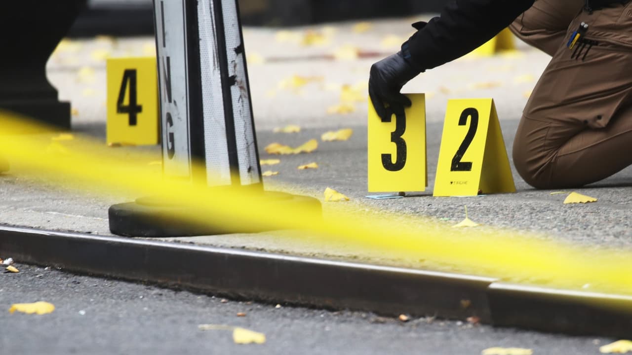 Dispara contra un hombre en parque infantil de Filadelfia y tras matarlo escapa