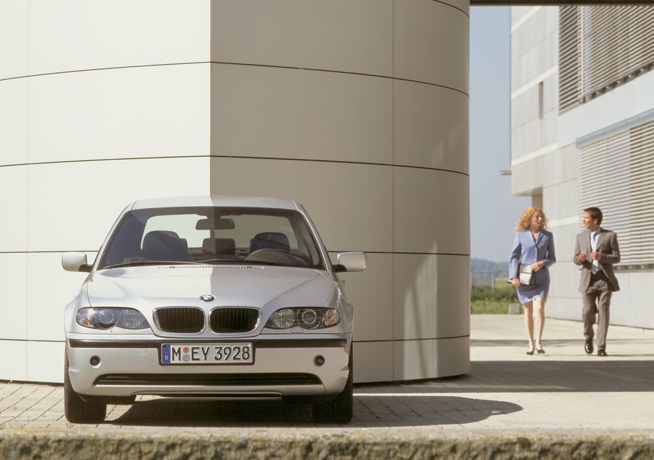 BMW: YourMechanic señaló que los automóviles de esta marca son los que más dinero exigen en mantenimiento. Al hablar de fallas, señala que presentan una incidencia de defectos en el sistema para regular la apertura y cierre de las ventanillas 18 veces mayor de lo usual.