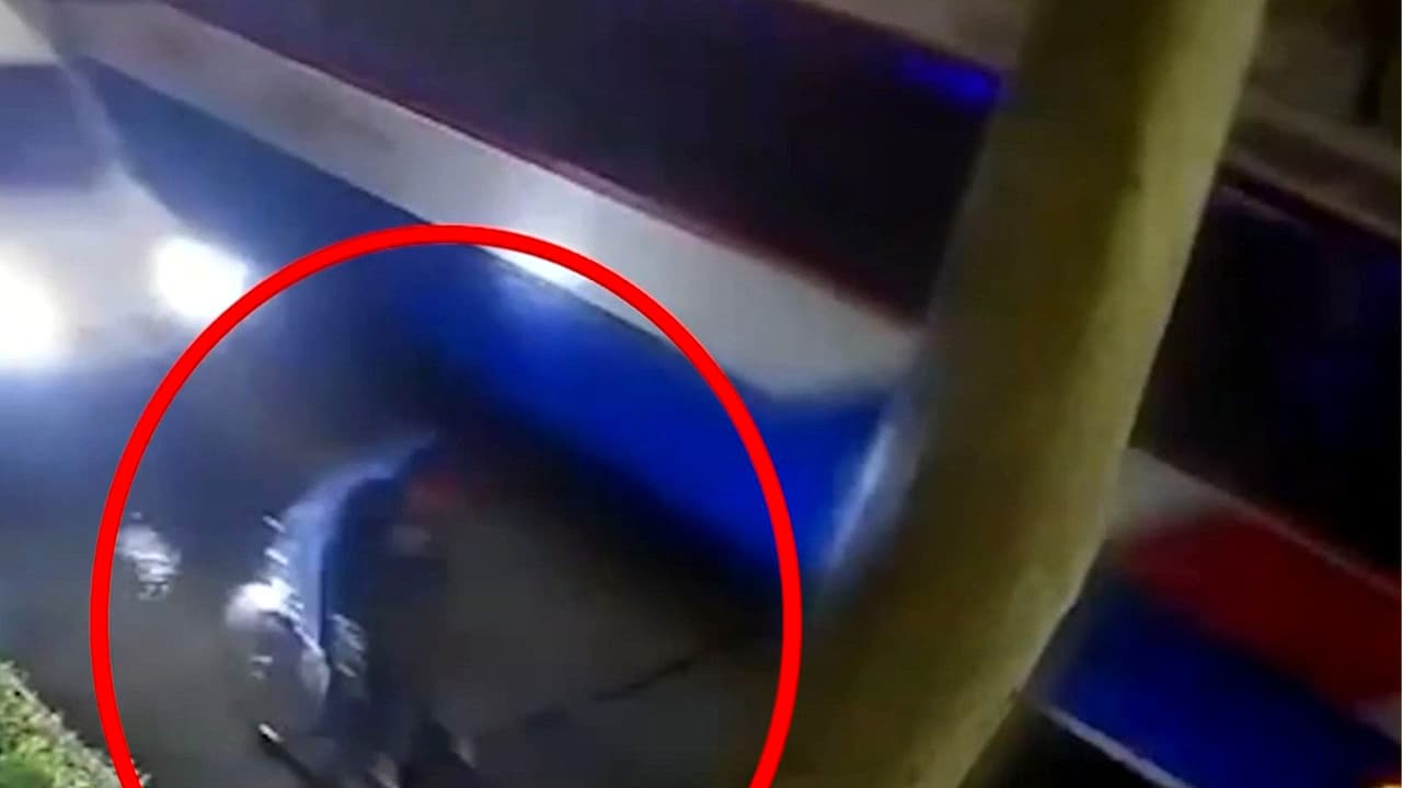 Camioneta atropella a un hombre en silla de ruedas, destruye su medio de movilidad y se da a la fuga en Argentina