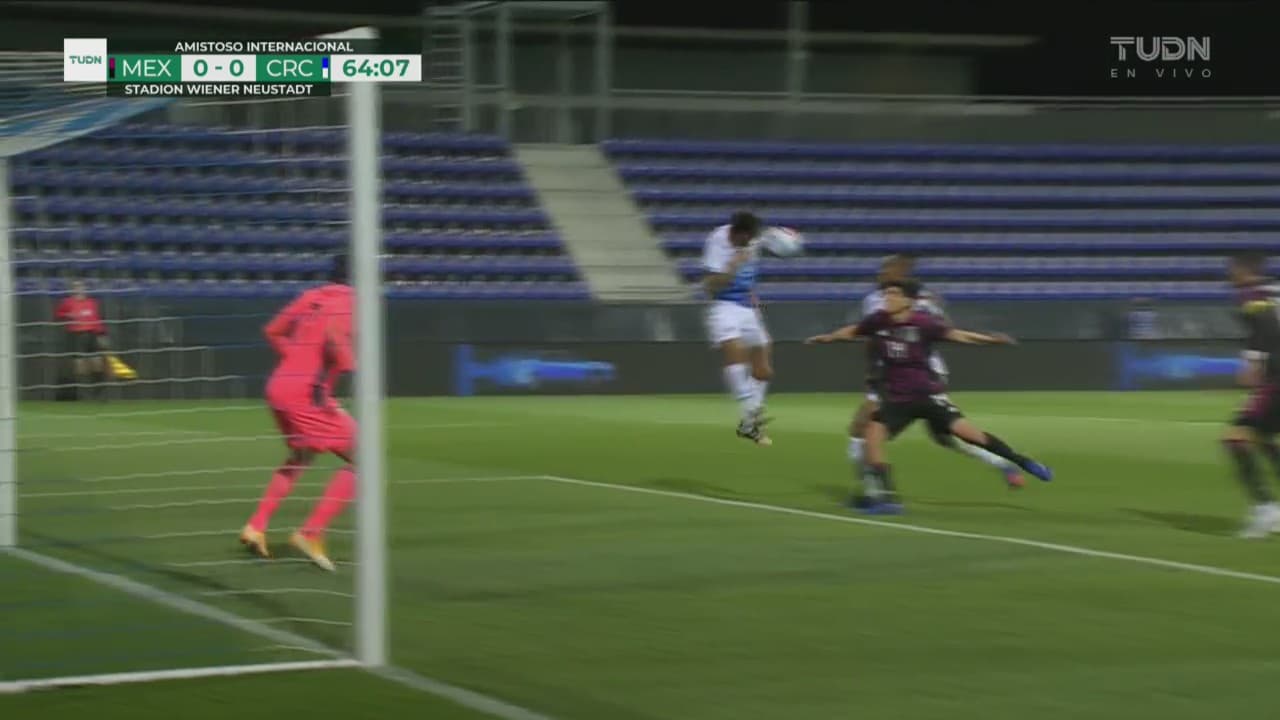 ¡Perdona ‘La Comadreja’! Bryan Ruiz no pudo definir ante el arco de México