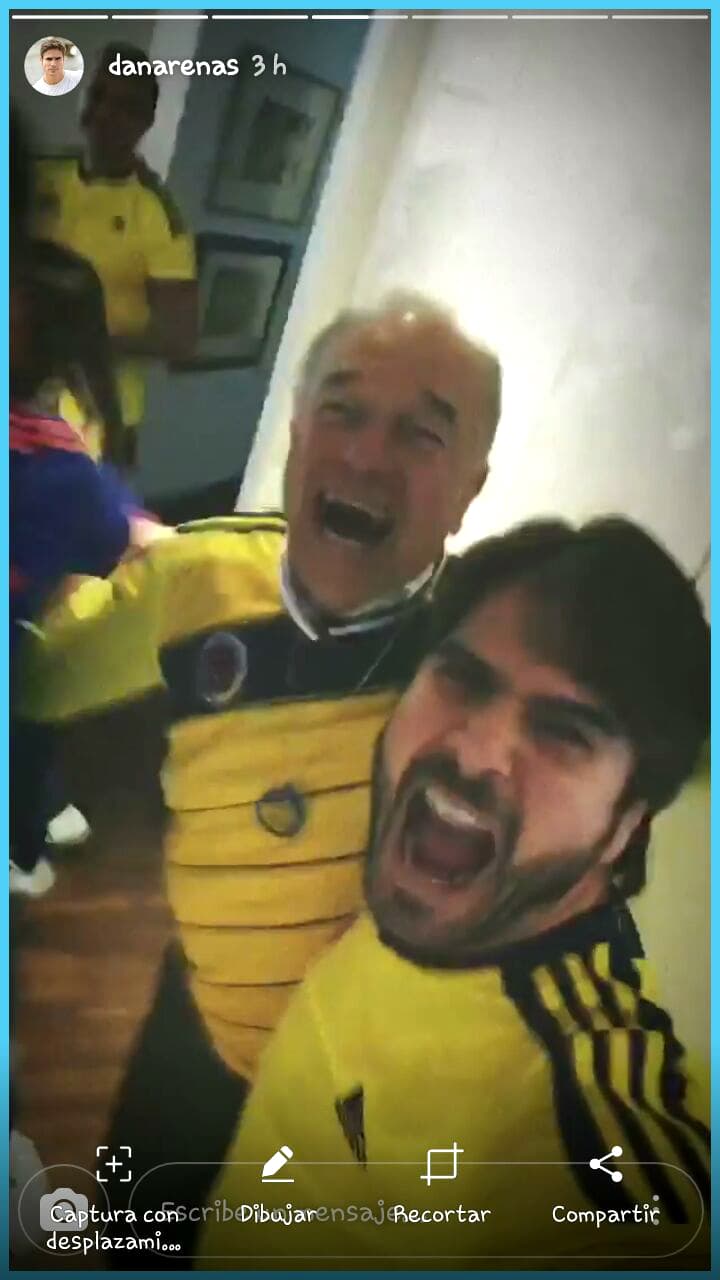 Con varios clips publicados en sus historias de Instagram, el actor compartió cómo disfrutó del partido rodeado de su familia, entre los que se encontraba su padre.