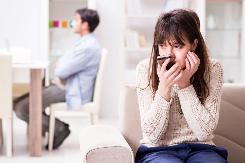 Te sentirás tentado a engañar a una persona, pero debes ser muy cuidadoso ya que los engaños se descubren y tienen consecuencias muy malas en este año.
<br>