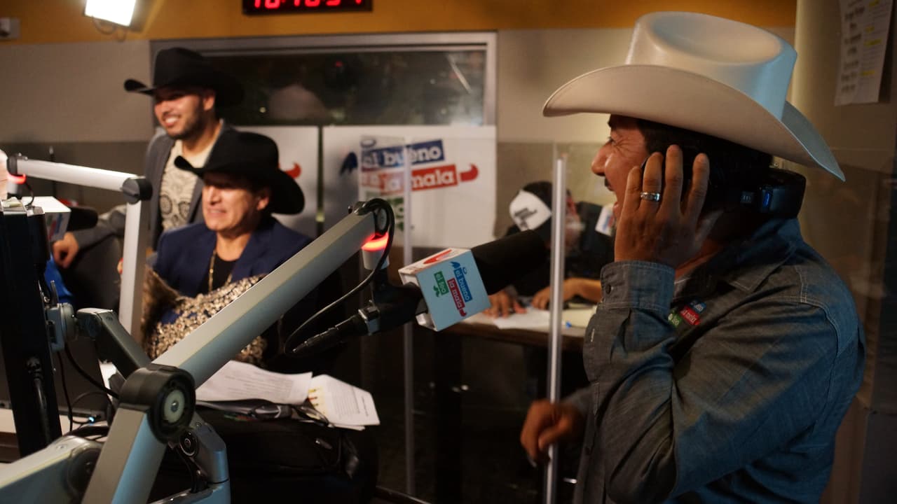 Así fue la divertida entrevistas de 'El Bueno, La Mala y El Feo' con Bronco.